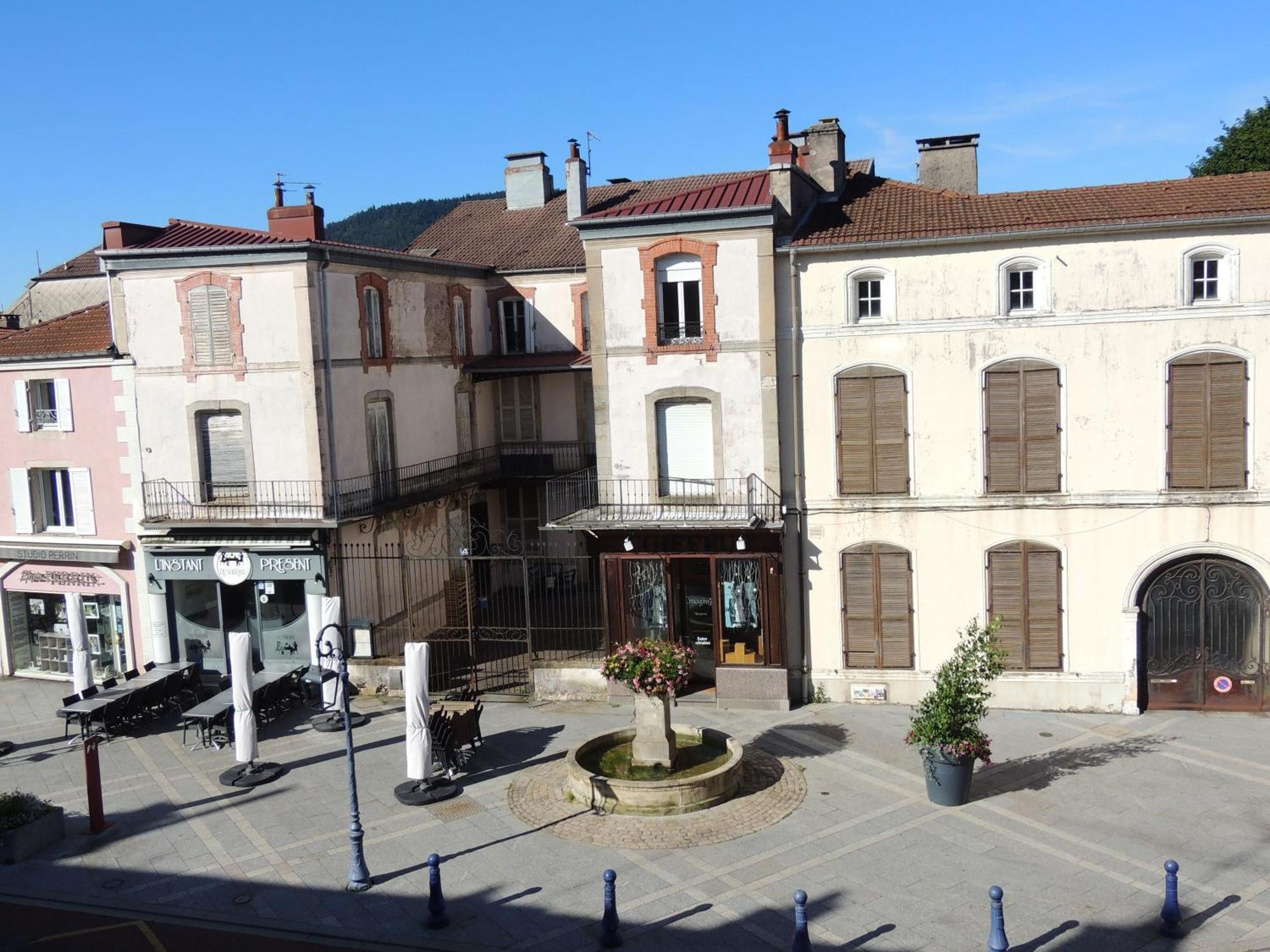 Cocon De La Belle De Vosges 3 Chambres Remiremont Exterior foto